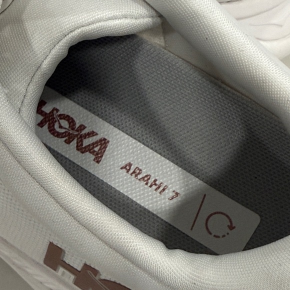 WOMEN'S HOKA ARAHI 7 RUNNING SHOES - Picture 14 of 17